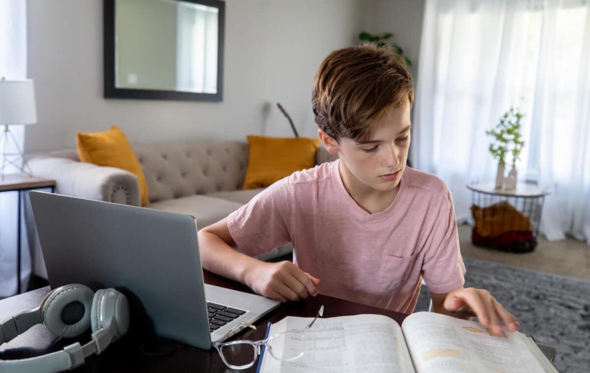 Flexible Online Middle School Program: Designed for Growing Independence