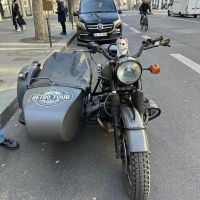 Man---Bruno-Motorcycle-Tour-Paris